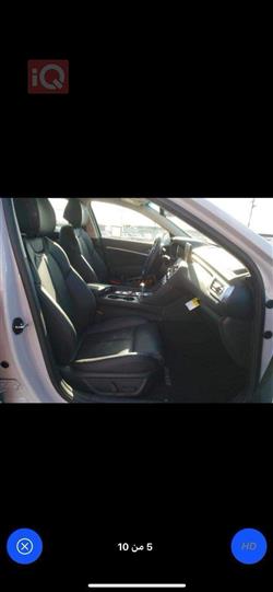 جنسس G70
